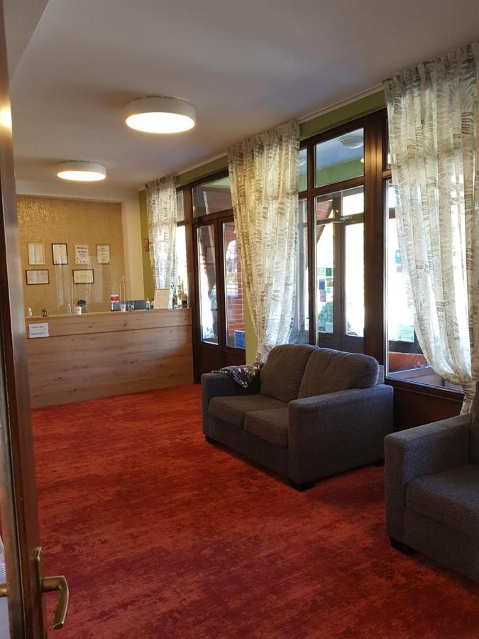 Pensiunea La Bella Vista Poiana Negrii Ngoại thất bức ảnh