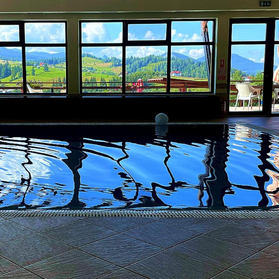 Pensiunea La Bella Vista Poiana Negrii Ngoại thất bức ảnh