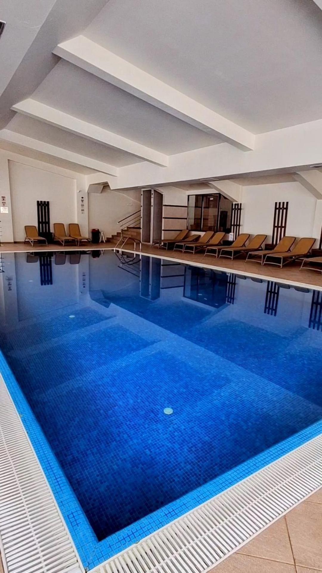 Pensiunea La Bella Vista Poiana Negrii Ngoại thất bức ảnh