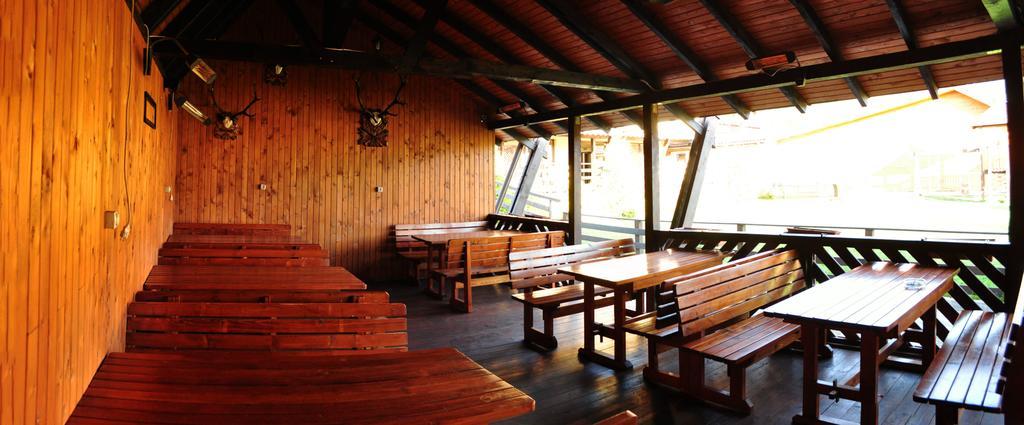 Pensiunea La Bella Vista Poiana Negrii Ngoại thất bức ảnh